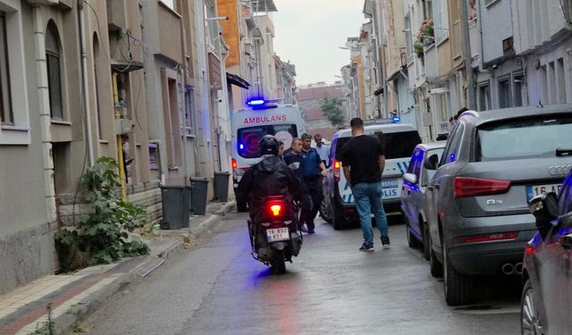 İnegöl’de Evden Gelen Silah Sesleri Polisi Harekete Geçirdi