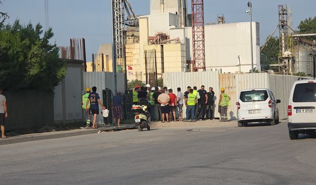 İnegöl’de inşaat işçileri alacakları için işi durdurdu