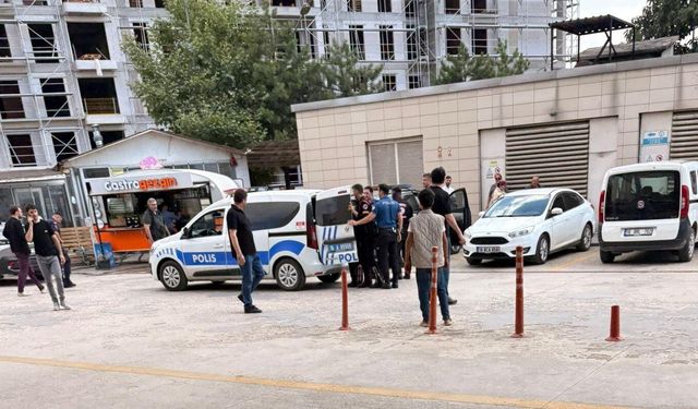 İnegöl'de sıcak dakikalar! Yakalanan şahıs direndi