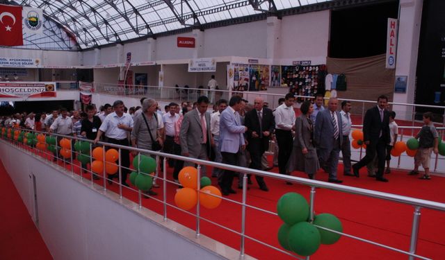 İnegöl’de Bir İlk Gerçekleşti | Tarım Fuarı TARGAF 65 Firmayla Kapılarını Açtı