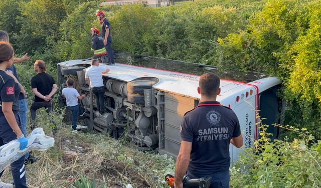 Samsun’da halk otobüsü devrildi! 21 kişi yaralı