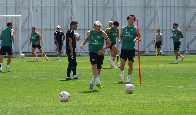 İlhan Palut’tan Fenerbahçe maçı açıklaması: “Zor bir deplasman”