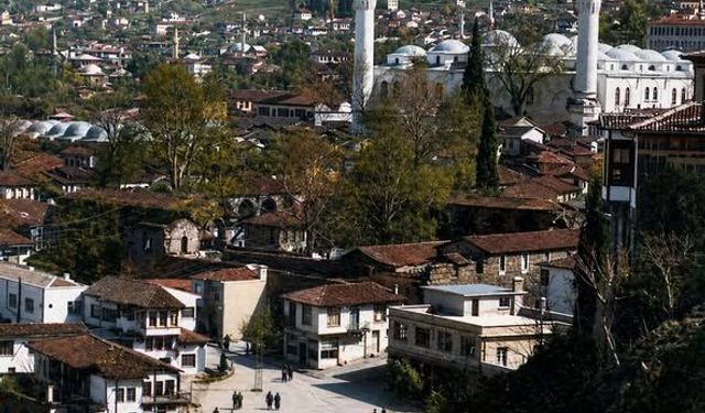 Bursa Akşam Ezanı Kaçta Okunacak? Bursa Namaz Vakitleri, Bursa Ezan Saatleri | 09 Ağustos 2026 Pazar