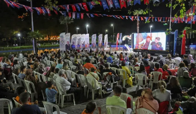 Bursa’da Yeşilçam geceleri başladı: İlk film Neşeli Günler oldu