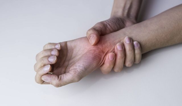 El Bileği Kırığı Nedir? Belirtileri ve İyileşme Sürecinde Dikkat Edilmesi Gerekenler