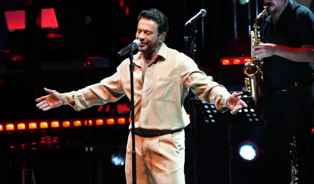 Emre Altuğ’dan Bursa Festivali’nde coşkulu konser
