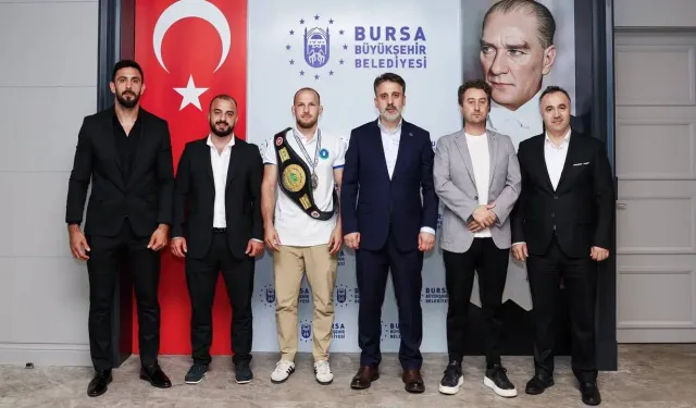 Bursa’ya dünya şampiyonluğu gururu! Fazlı Eryılmaz altın madalyayla döndü