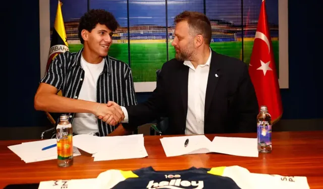 Fenerbahçe’de peş peşe ayrılıklar! Omar Fayed de takımdan ayrıldı