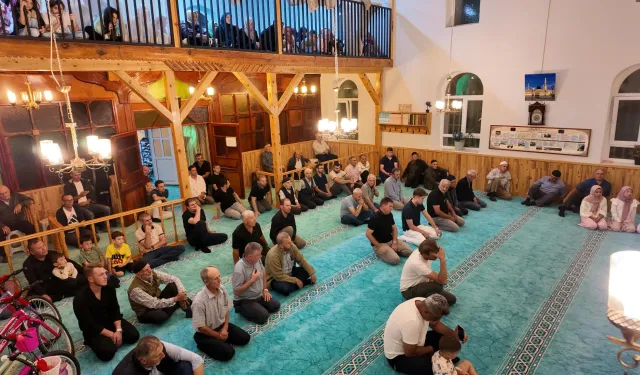 İnegöl'deki bu köyde Kur'an mezuniyeti çok farklı.. Binlerce liralık ödülü kaptılar