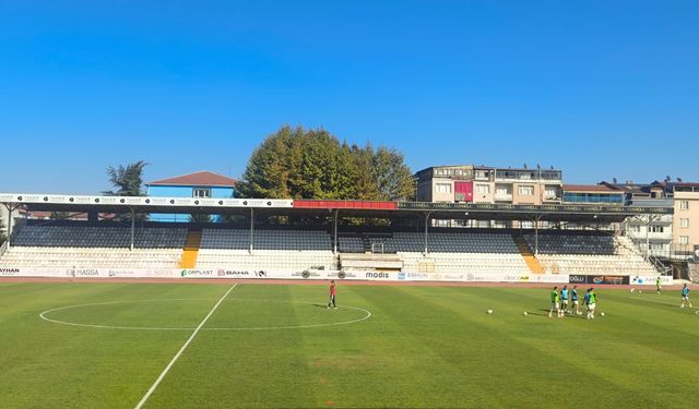 Çürük Raporu Nedeniyle Yıkılacak Maraton Tribünü Boş Kaldı
