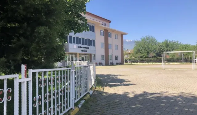 İnegöl Mediha Hayri Çelik Fen Lisesi'nden 2026 YKS'de Büyük Başarı