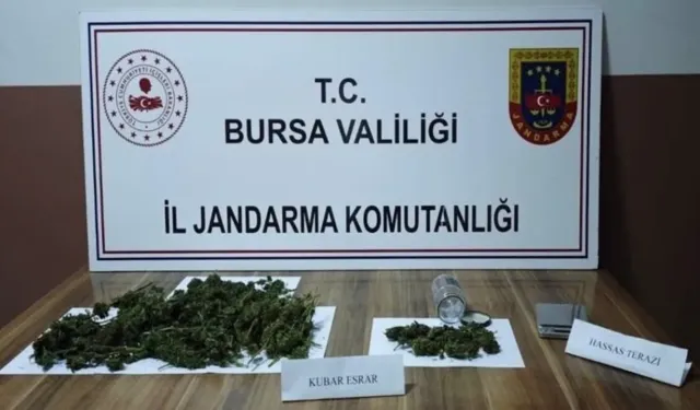 İnegöl’de jandarmadan uyuşturucu operasyonu: 1 kilo 71 gram kubar esrar ele geçirildi