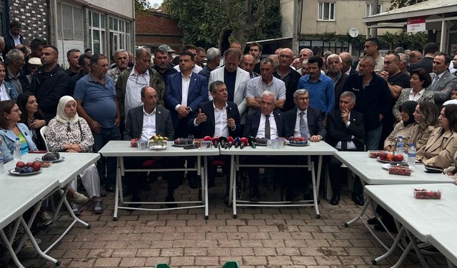 Özgür Özel Bursa’da çiftçilere seslendi