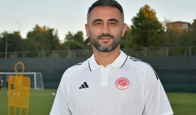 Selçuk Şahin kimdir? Hangi takımlarda oynadı, nerelerde teknik direktörlük yaptı?