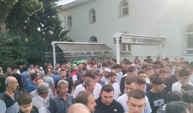 Yenişehir’de kazada hayatını kaybeden Remzi Manavoğlu son yolculuğuna uğurlandı