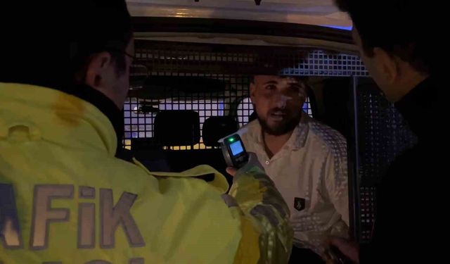 Bursa'da alkollü sürücüyü direk durdurdu uygulamadan kaçamadı