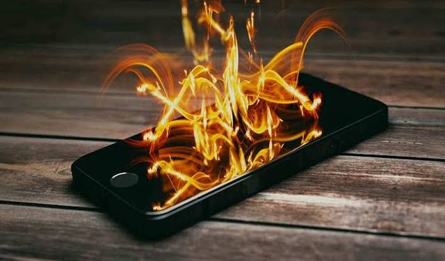 Telefon neden çok ısınır? Telefon ısınınca ne yapılmalı?