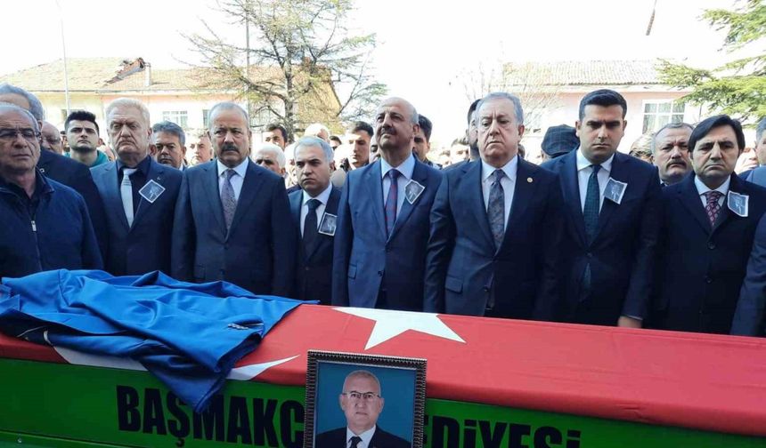 MHP’li Belediye Başkanı kalp krizi geçirip vefat etti