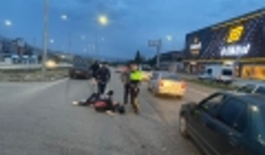 Genç Motosiklet Sürücüsü Kazada Yaralandı