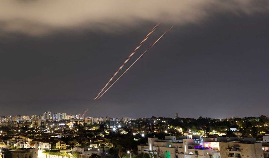 İsrail'in çok katmanlı hava savunma sistemleri nasıl çalışıyor?