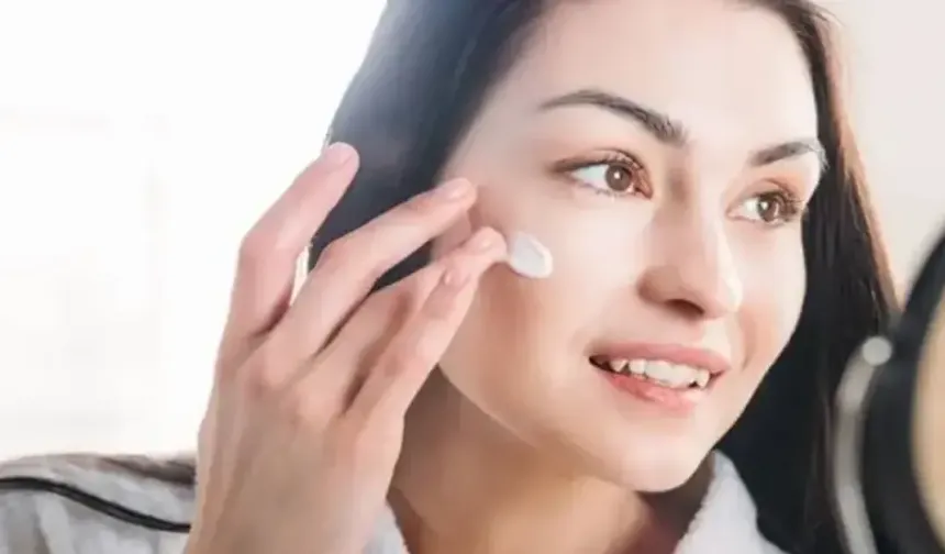 Cilt Kremlerinde Hangi Maddeler Yazıyorsa Asla Kullanmayın, İşte Gerçekten Sağlığınızı Tehlikeye Atan Maddeler!