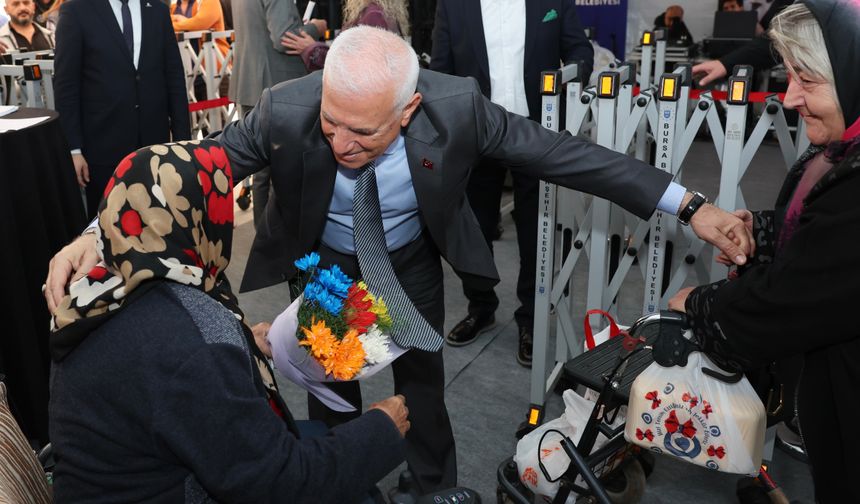 Başkan Bozbey: "Bursa'ya hizmet etmek bizim için onurdur"