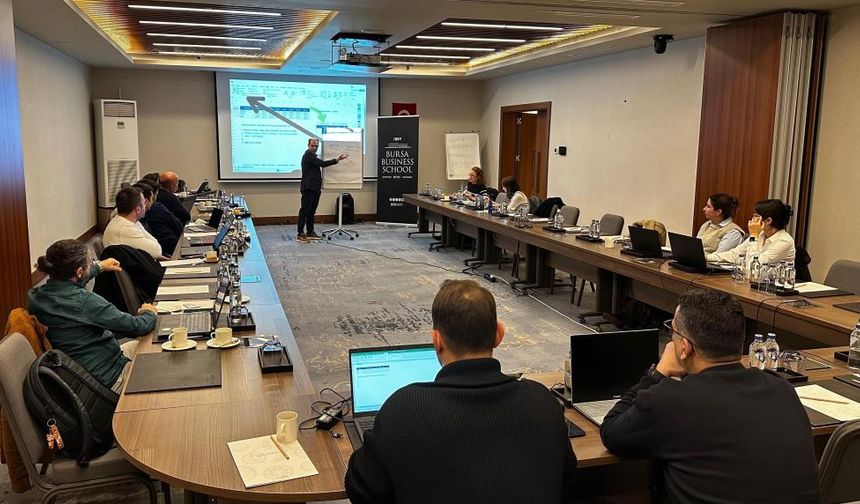 Bursa Business School’da stratejik veri analitiği eğitimi!