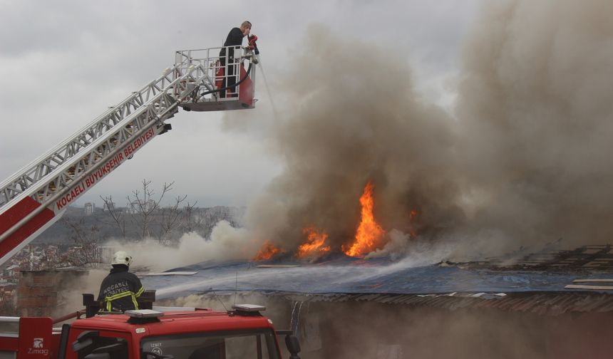 Evler kundaklanmış, cinayet işlenmişti! Dava yeniden görüldü