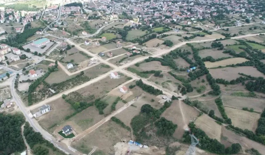 İnegöl Yeniceköy’de 2 Ayrı Tarım Arazisi Satışa Çıkarıldı