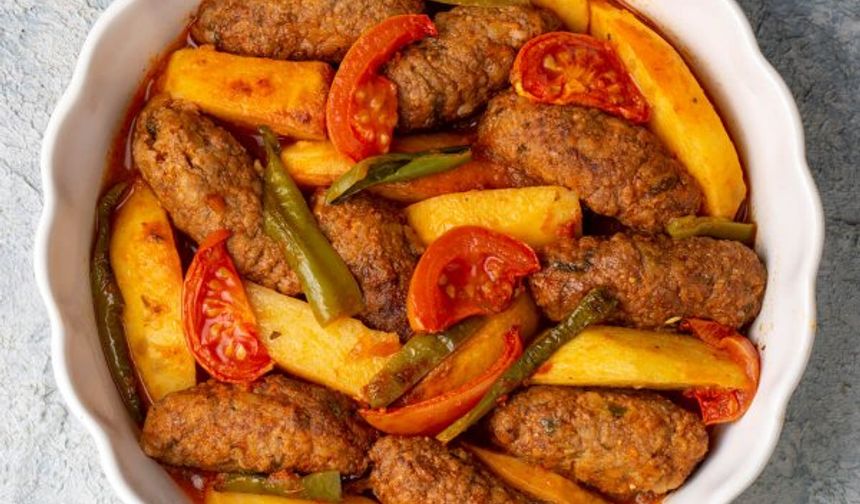 Evde İzmir Köfte Nasıl Yapılır? Lezzetli ve Pratik Tarifin Tüm Püf Noktaları Nelerdir?