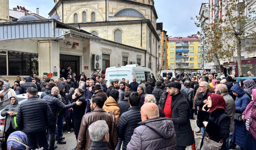 Temizlik Yaparken Karıştırdığı Maddeler 3 Çocuk Annesini Hayatından Etti