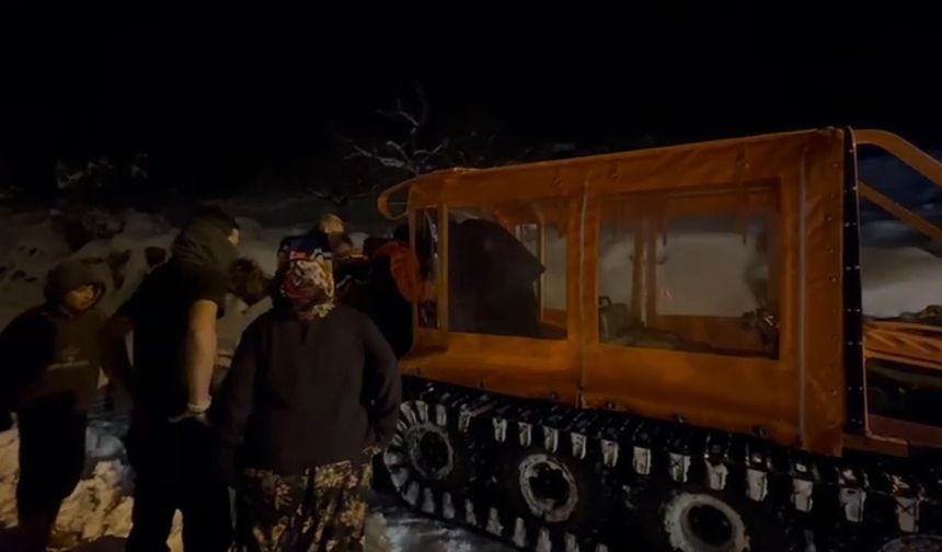 Hasta kadının imdadına paletli araçla AFAD yetişti