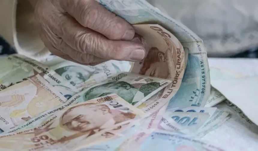 Emeklilik Sisteminde Yeni Düzenleme Gündemde! En Düşük Maaş Uygulaması Tartışılıyor