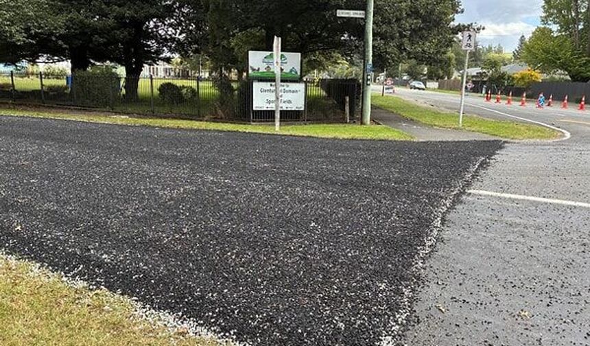 Tarihi Deney! Yeni Zelanda’da Asfalt Yerine Geri Dönüştürülmüş Lastik Yolu Kullanıldı