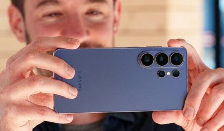 Samsung Yeni Bir Model Mi Hazırlıyor? Galaxy S27 Pro Gelirse Ultra Deneyimi S Pen Olmadan Mı Sunulacak?