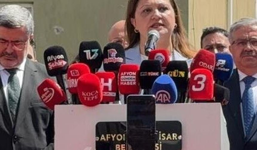 Burcu Köksal’dan AK Parti’ye Geçiş Sonrası İlk Mesaj: "Şehri Yeniden İnşa Edeceğiz"