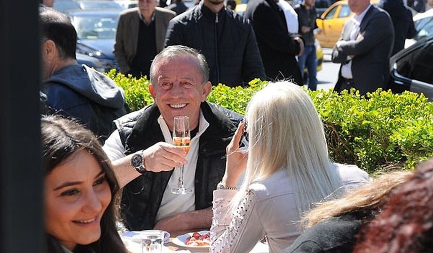 Ali Ağaoğlu Yıllar Sonra Ortaya Çıktı! Quality Gecesinde Gündem Olan Görüntü