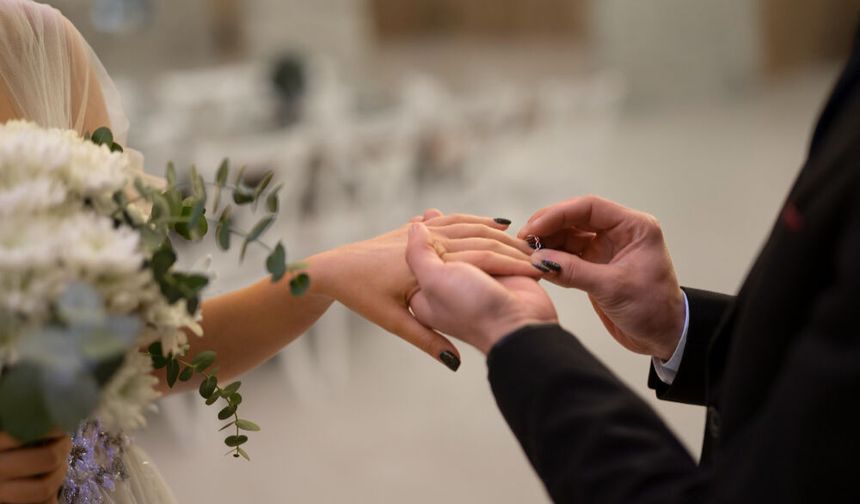 Kadın hangi durumlarda boşanmak için mahkemeye başvurabilir? Diyanet açıkladı