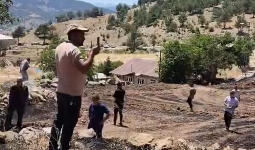 Tarım arazisi alevlere teslim oldu