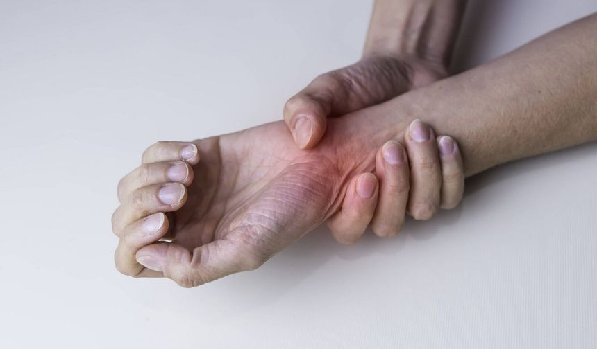El Bileği Kırığı Nedir? Belirtileri ve İyileşme Sürecinde Dikkat Edilmesi Gerekenler