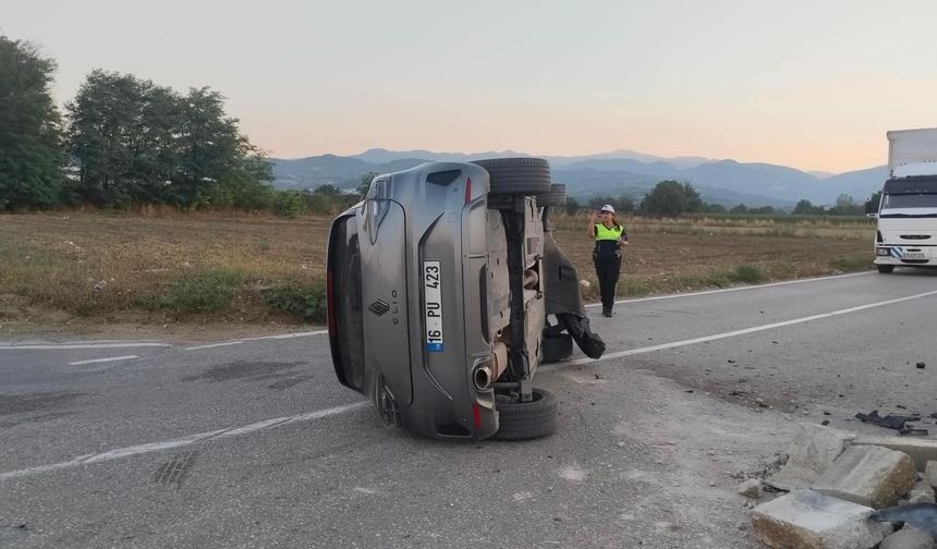 İnegöl'de feci kazada sürücü yaralandı