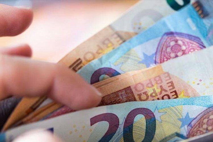 1600630-euro-kuru-sabah-seansinda-21-tl-seviyesini-asti-6426817ce9c7a