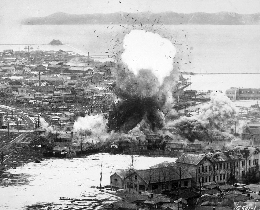 1024px-Korean_War_bombing_Wonsan