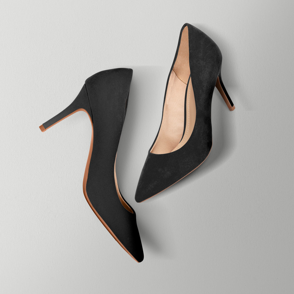 high-heels-black-velvet