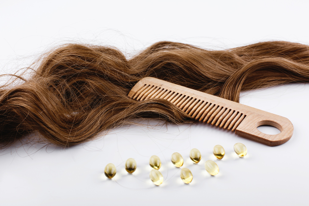 oil-capsules-with-vitamin-e-lie-brown-hair-curls