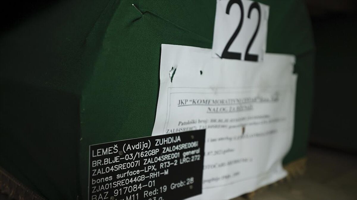 SREBRENİTSA (5)