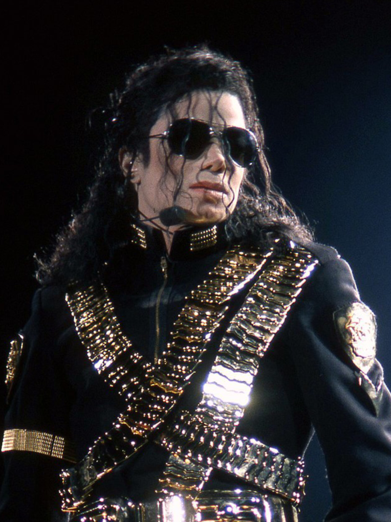 800px-Michael_Jackson_Dangerous_World_Tour_1993_cropped