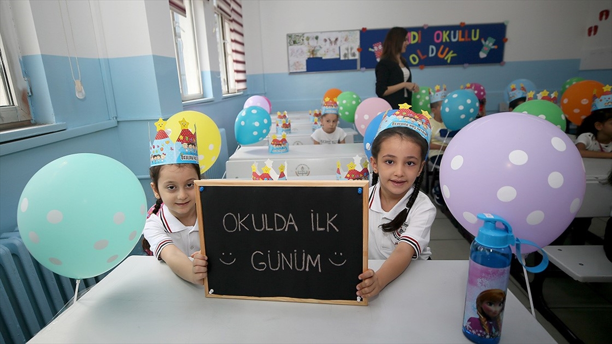 AA-20230831-32040757-32040756-OKULA_UYUM_PROGRAMI_4_EYLULDE_BASLAYACAK