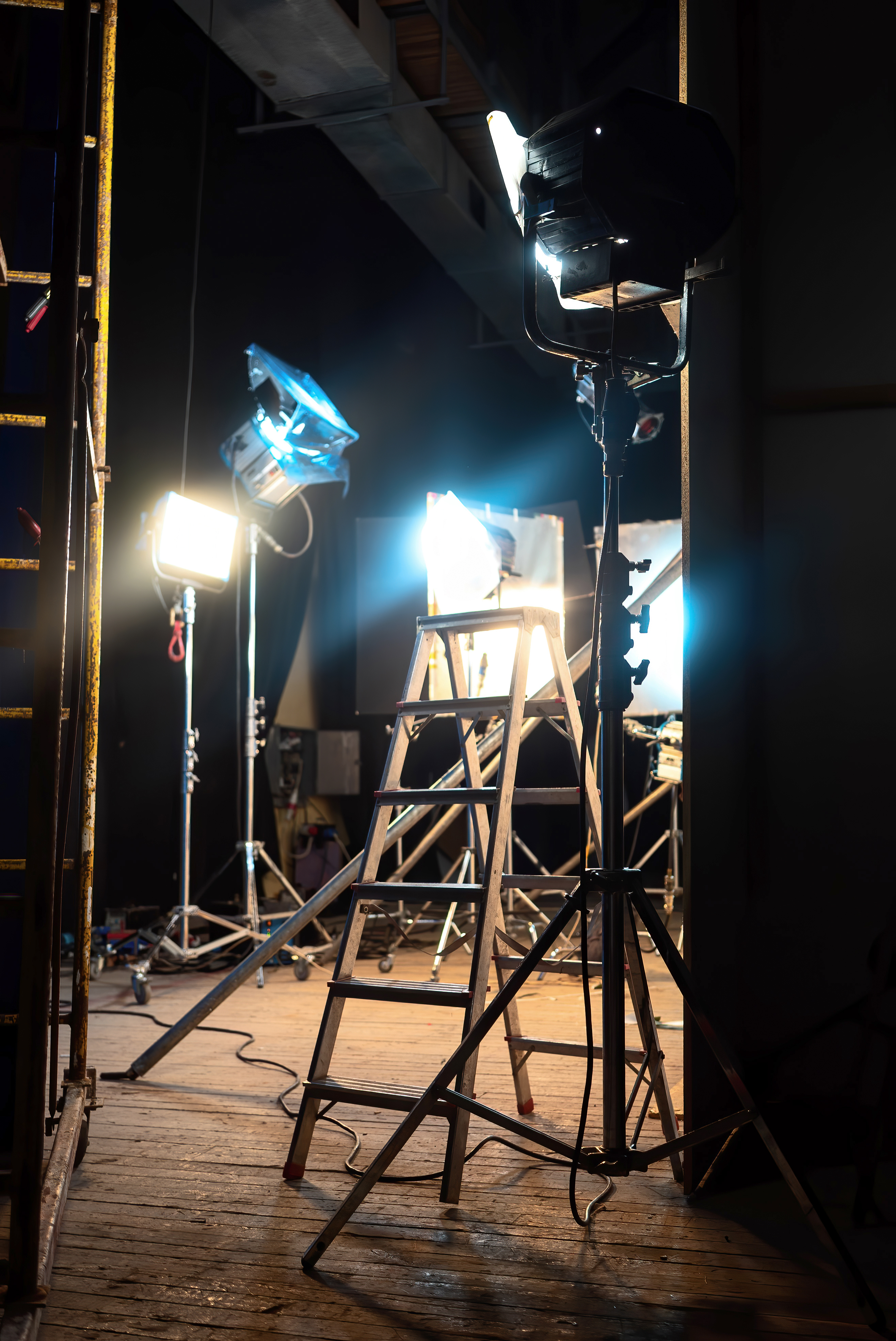 lots-led-lightning-systems-few-with-color-filters-stairs-movie-set
