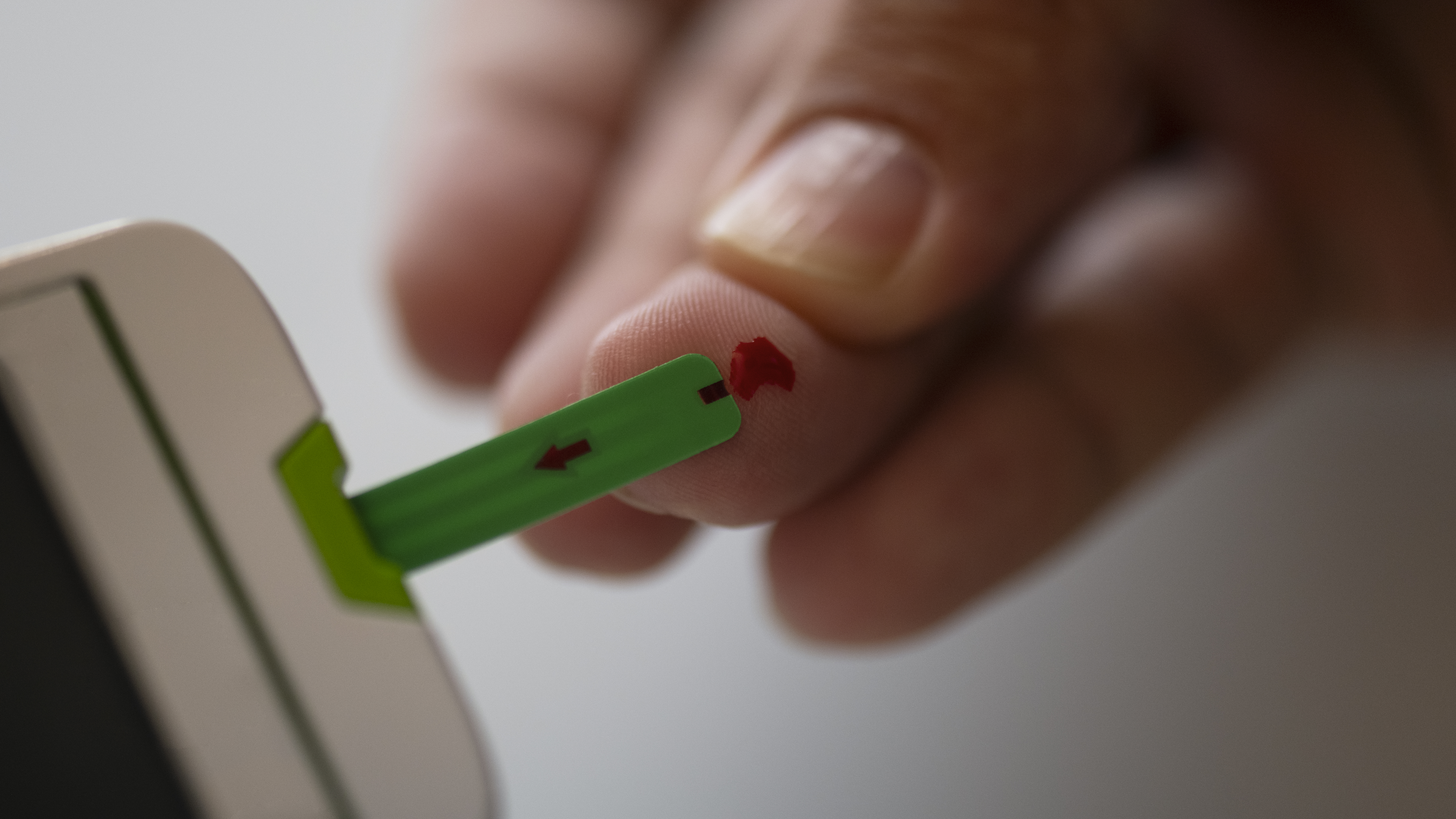 close-up-diabetic-person-checking-their-glucose-levels